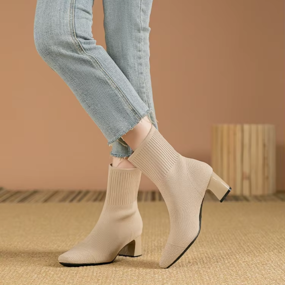 ISLA | STYLISH ANKLE BOOTS