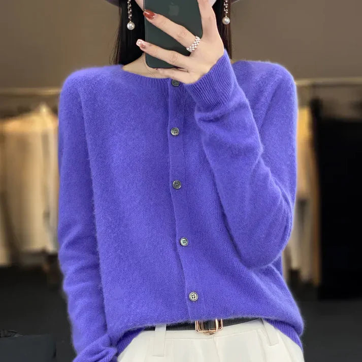 Megan - Cozy Cardigan