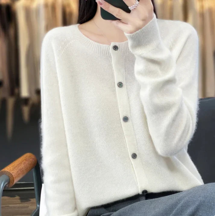 Megan - Cozy Cardigan